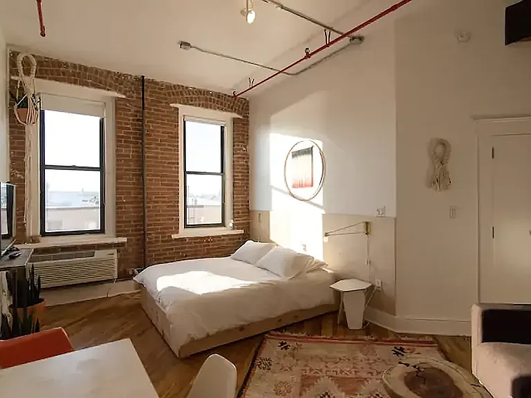 101 Sutton St #321 — Photo 2