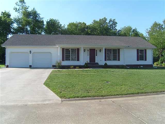 1st image of 52 Cambridge Dr
