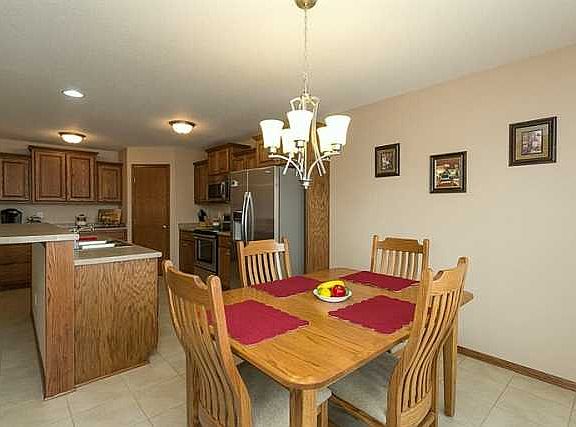 4th image of 400 S 8th Ct Unit 38