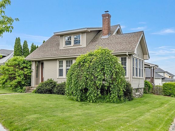3rd image of 53 Hillcroft Ave