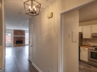 587 Wedgewood Dr, Alpharetta, GA 30009