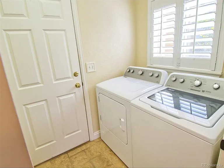 12478 E Wyoming Cir — Photo 8