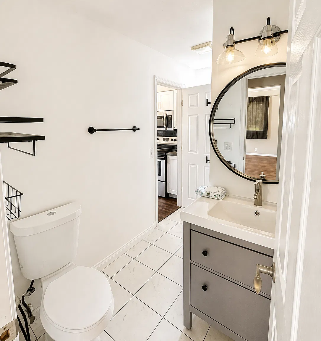 3 bed, 1254 sqft, $2,350 — Photo 2