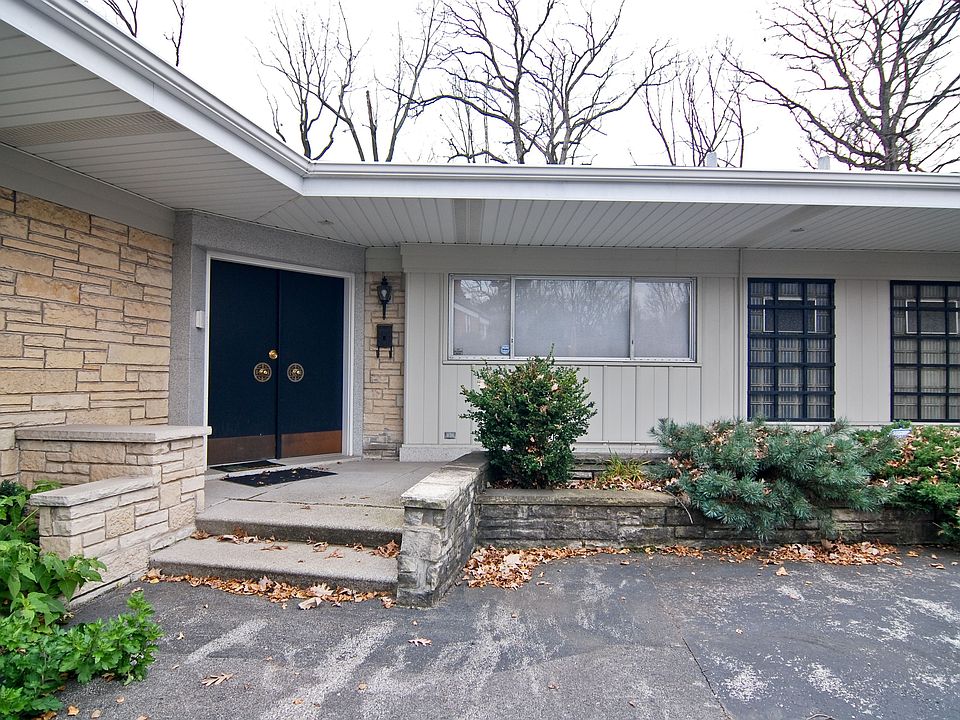 1st image of 20040 Western Ave