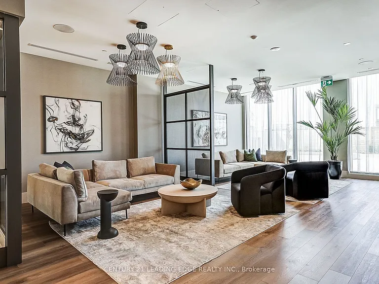 2545 Simcoe St N #803 — Photo 37