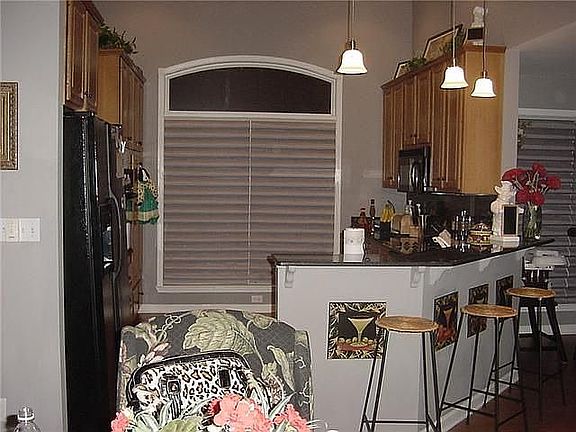 Kitchen with Granite