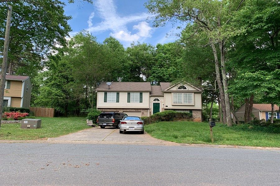 1st image of 9128 Touchstone Ln