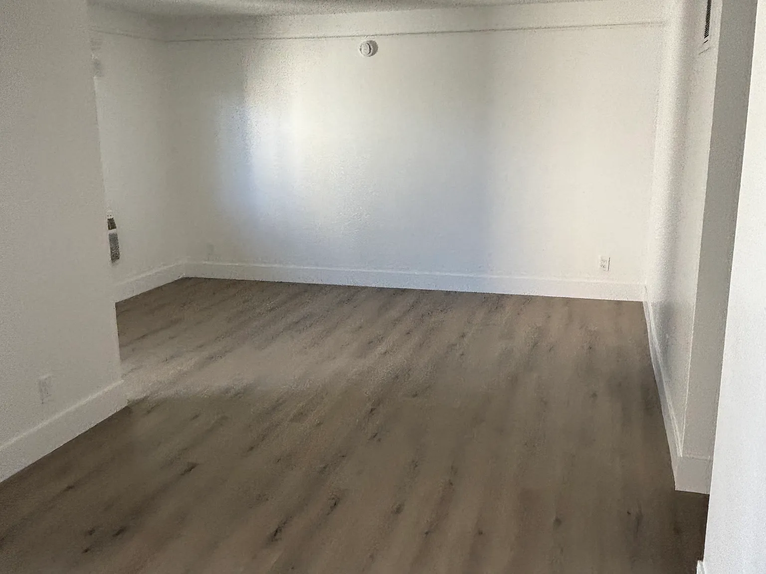 2 bed, 1200 sqft, $2,195 — Photo 3