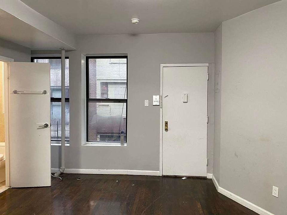 1st image of 238 E 116th St APT 18