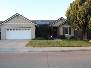 7418 E Redlands Ave, Fresno, CA
