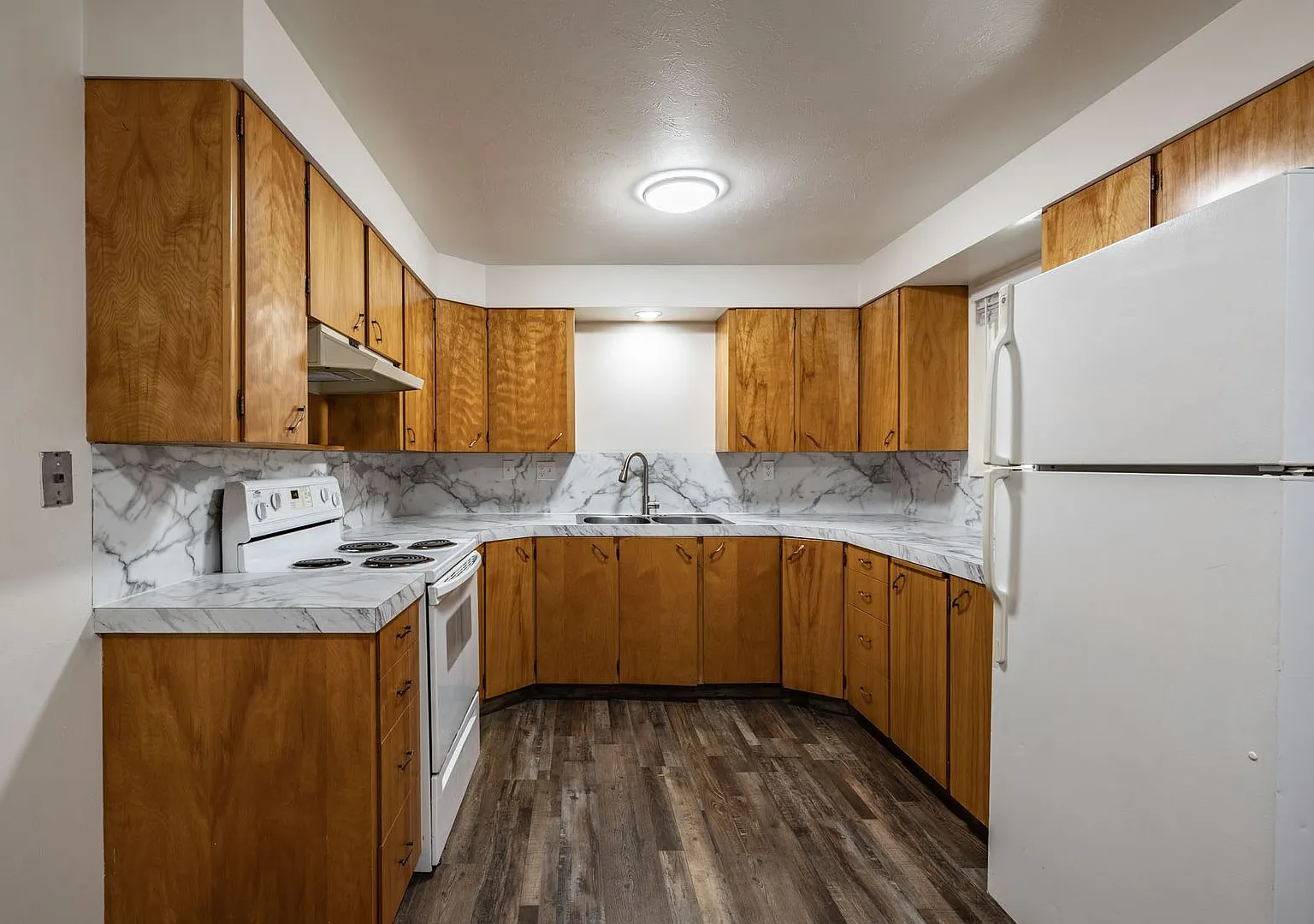2 Bed 1 Bath Apartment in St Anthony — Photo 4