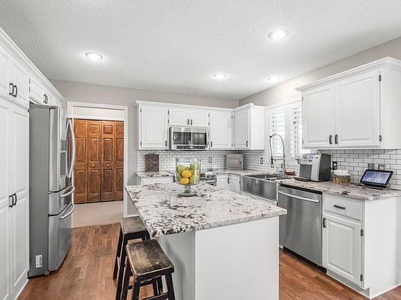 5th image of 3486 Kalenda Ave NE