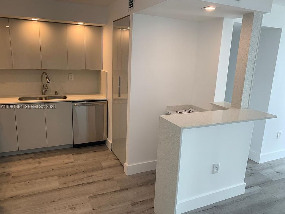 1st image of 1450 Brickell Bay Dr APT 1506