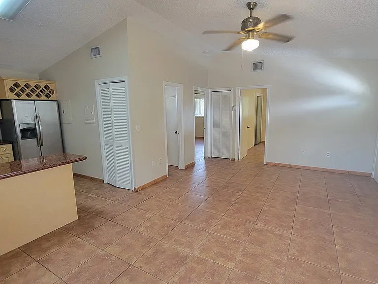 44 Gumbo Limbo Ave — Photo 7