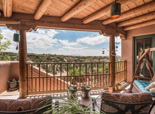 44 E Via Plaza Nueva, Santa Fe, NM 87507