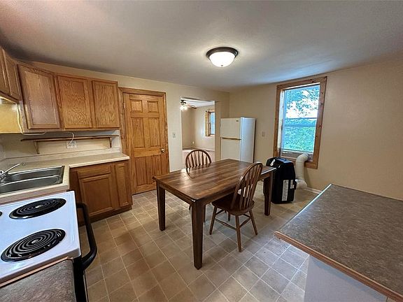 4th image of 641 Franklin Street #1 & 2