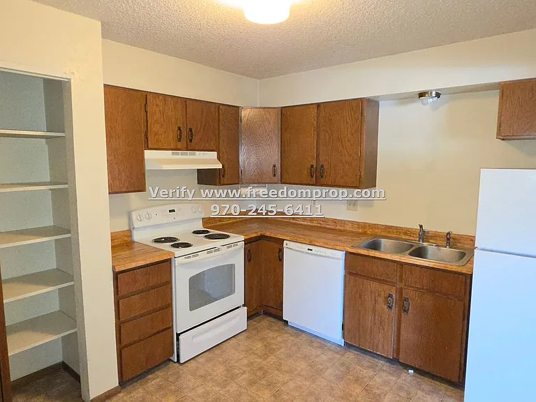 Bookcliff Ave 1281 — Photo 3