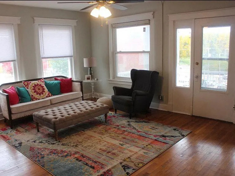 2733 Gillham Rd #2 — Photo 4