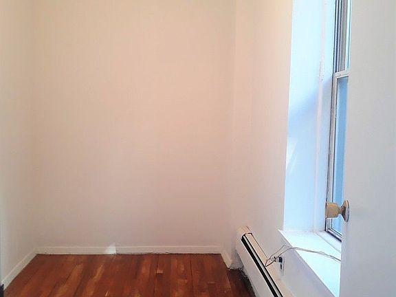 4th image of 437 E 12th St APT 21