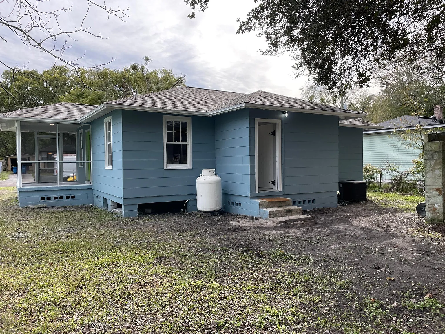 2515 Doby St — Photo 3