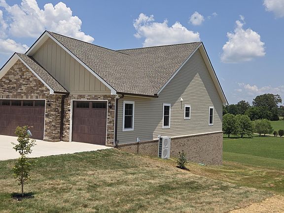 2nd image of 140 Wilshaw Ct