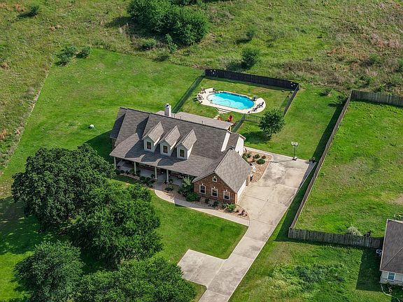 3rd image of 3145 Rolling Ridge Ln