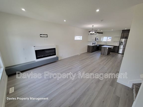 3rd image of 17931 60th St NW