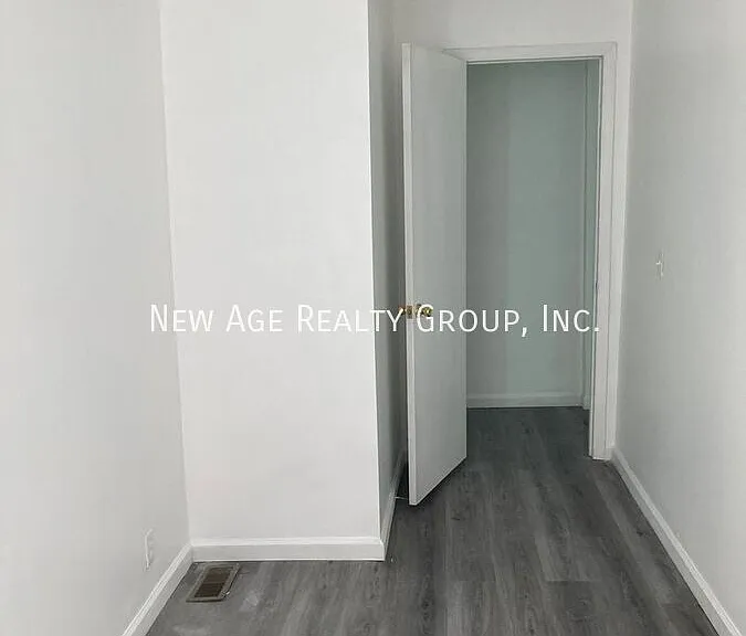 4629 Sansom St #1 — Photo 14