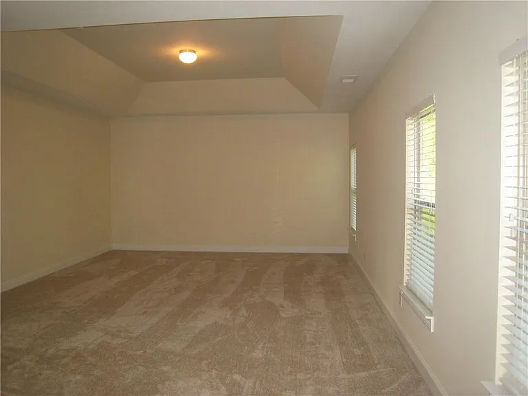 2860 Evan Manor Ln — Photo 8