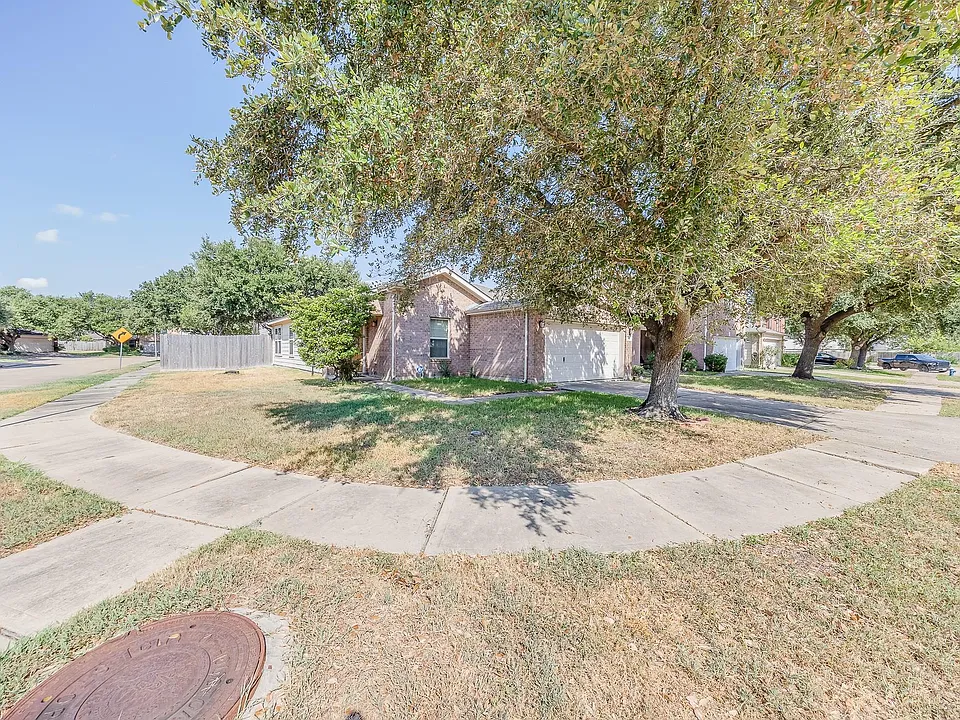6503 Warfield Ln