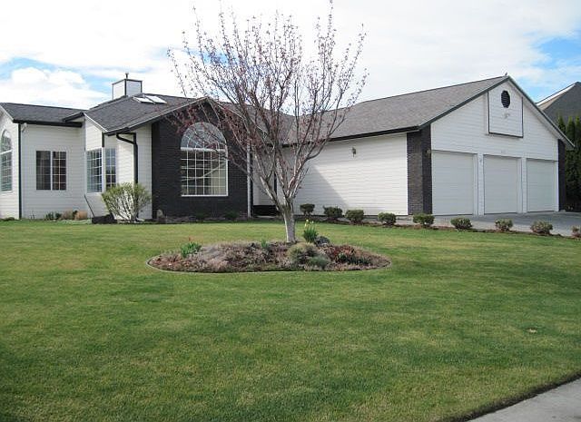 1st image of 4121 Cove West Dr