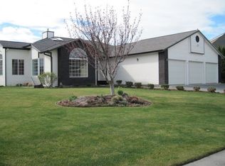 4121 Cove West Dr, Moses Lake, WA 98837