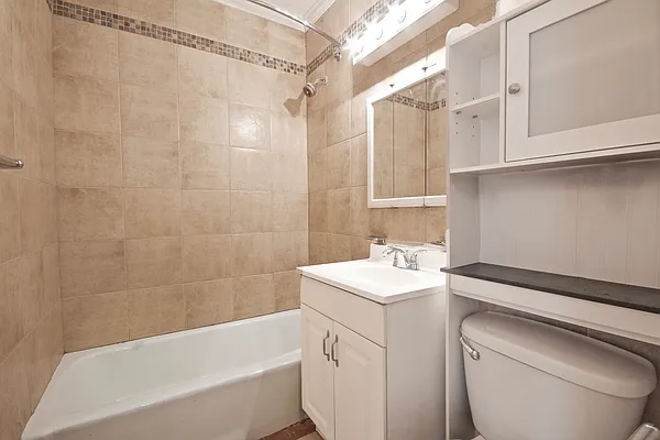 Rented by MNS | media 6