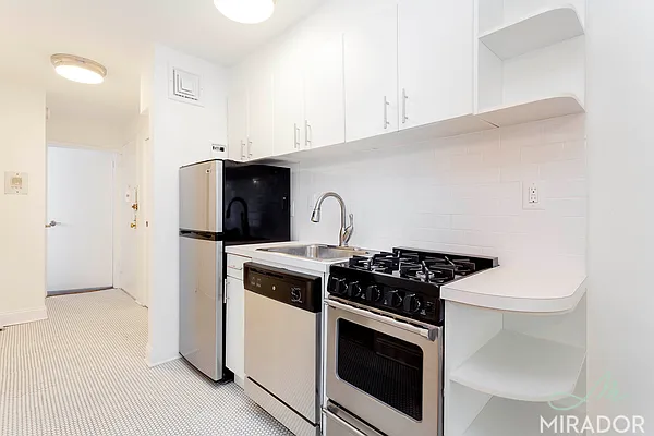 Rented by Mirador Real Estate | media 15