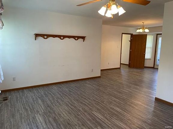 2nd image of 2401 Oak Forest Dr