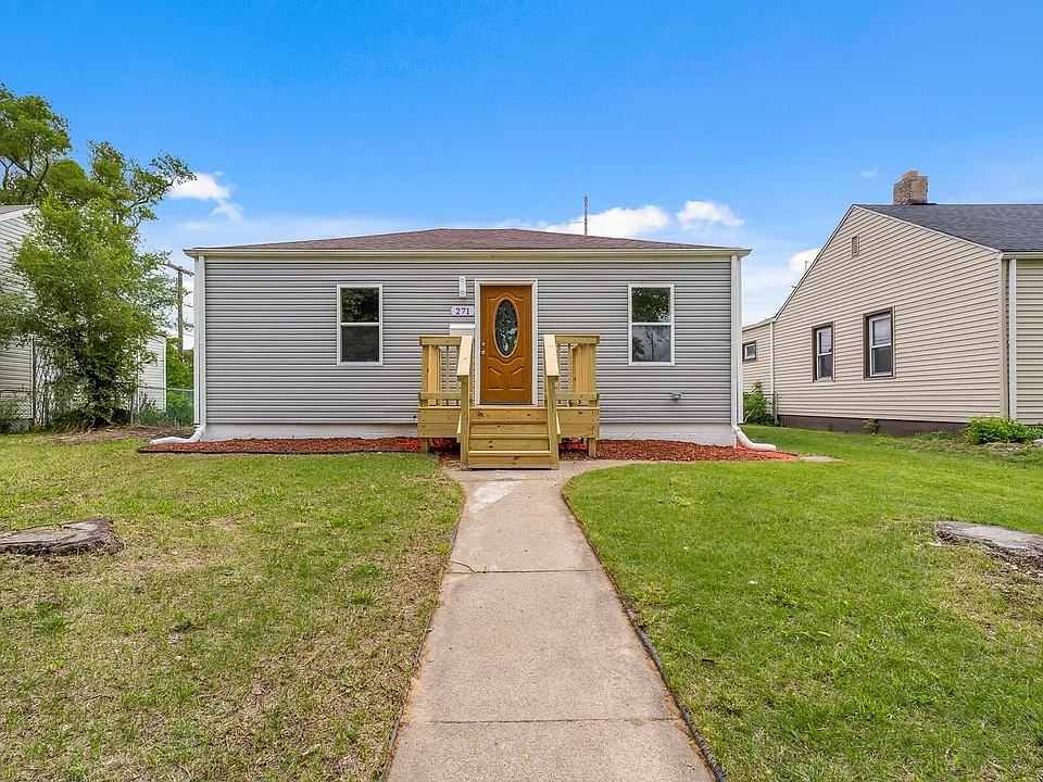 271 Lincoln St