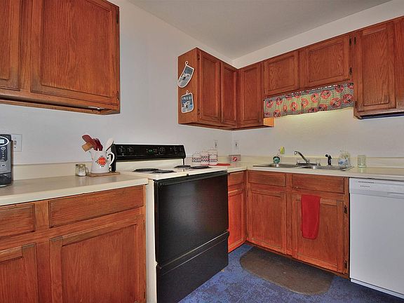 2nd image of 1008 Avenida De Las Campanas