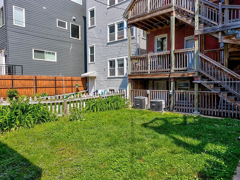 2041 W Rice St #2 — Photo 9