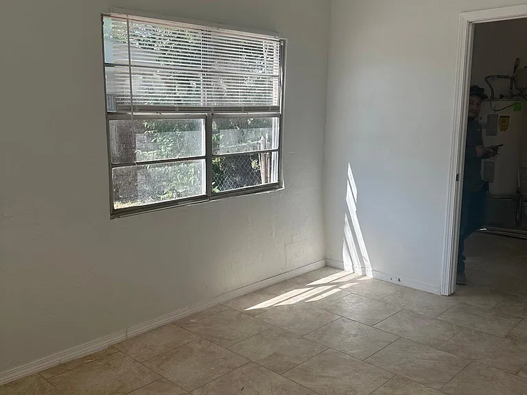 3713 Mallard Dr — Photo 3