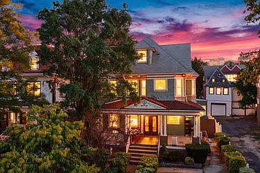 38 Bentley Avenue
