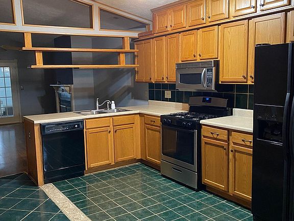 3rd image of 3404 Bohmer Dr