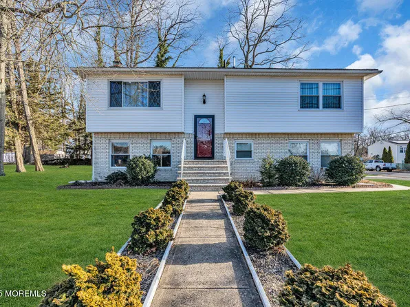 12 Golfview Drive, Neptune Township, NJ 07753
