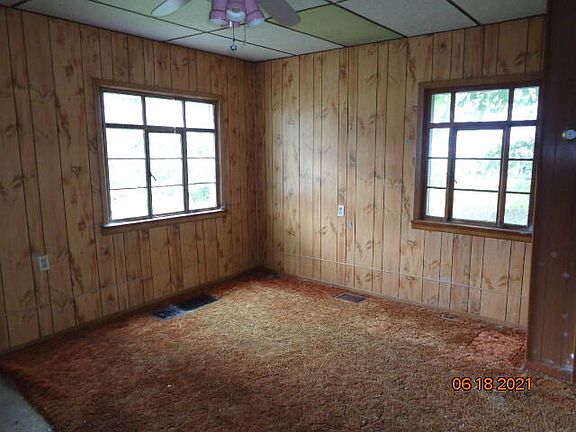 5th image of 1046 Jackson St