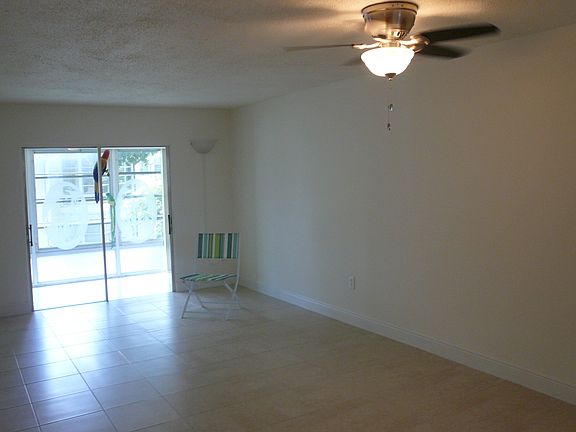 4th image of 1100 Ponce De Leon Cir