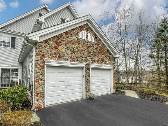 2nd image of 210 Woodlands Dr
