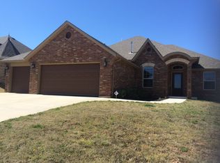 504 Summit Crest Ln, Norman, OK 73071