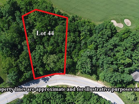 3rd image of 44 Snead Cir
