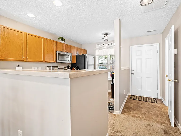 6314 Inkberry Dr — Photo 10
