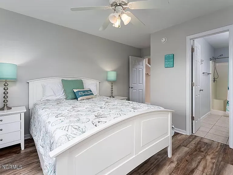 410 W Wilmington Ave — Photo 17