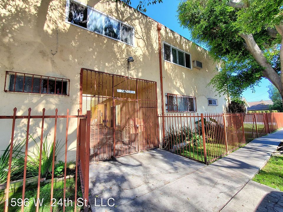 1st image of 2406 Raymond Ave APT 8